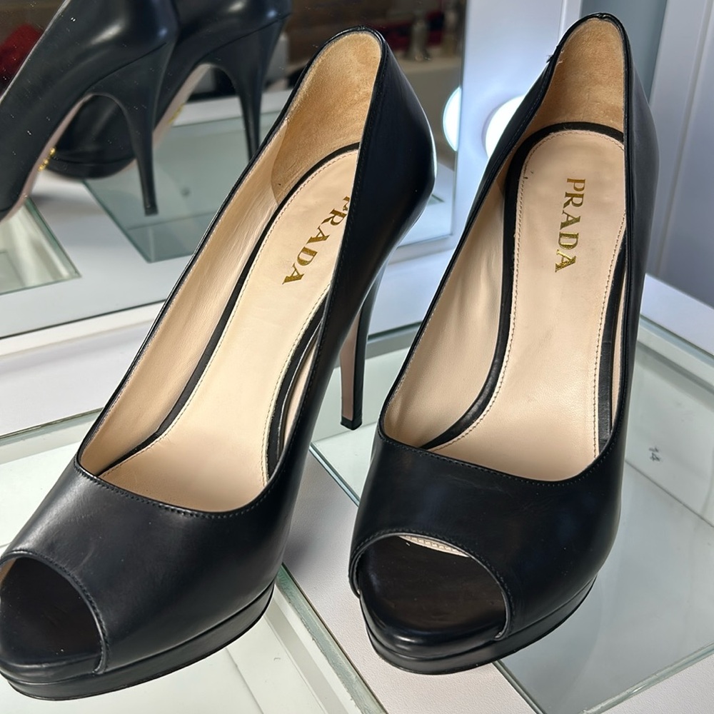 GUC Prada open toe black platform heels, size 38.5